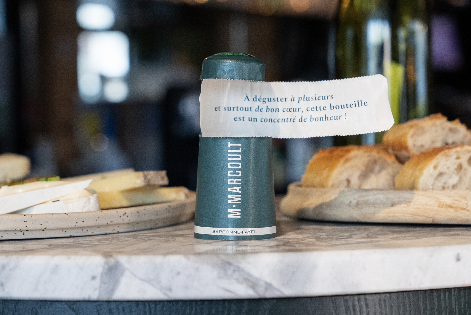 Champagne Marcoult, coiffe complète mise en scène ouverture